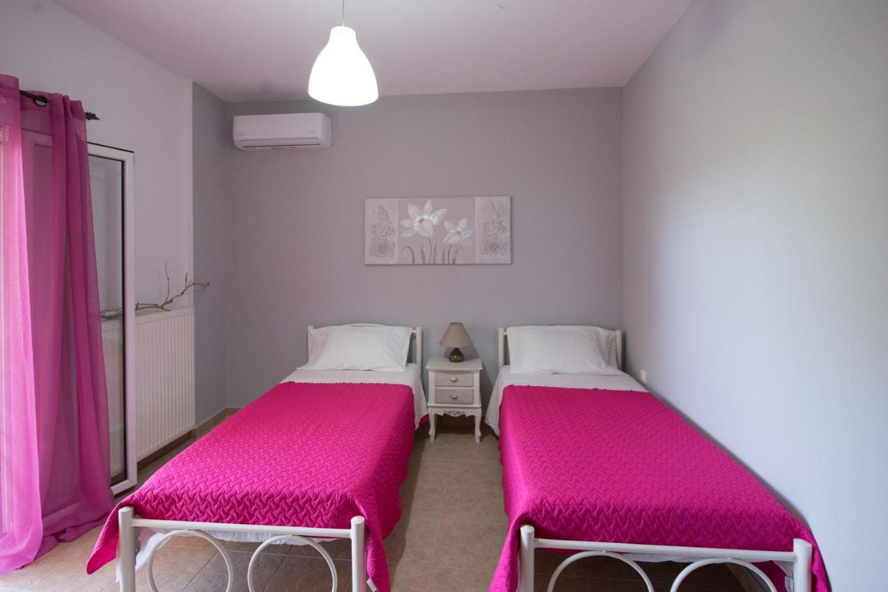 Nicoles Houses Ариллас Экстерьер фото