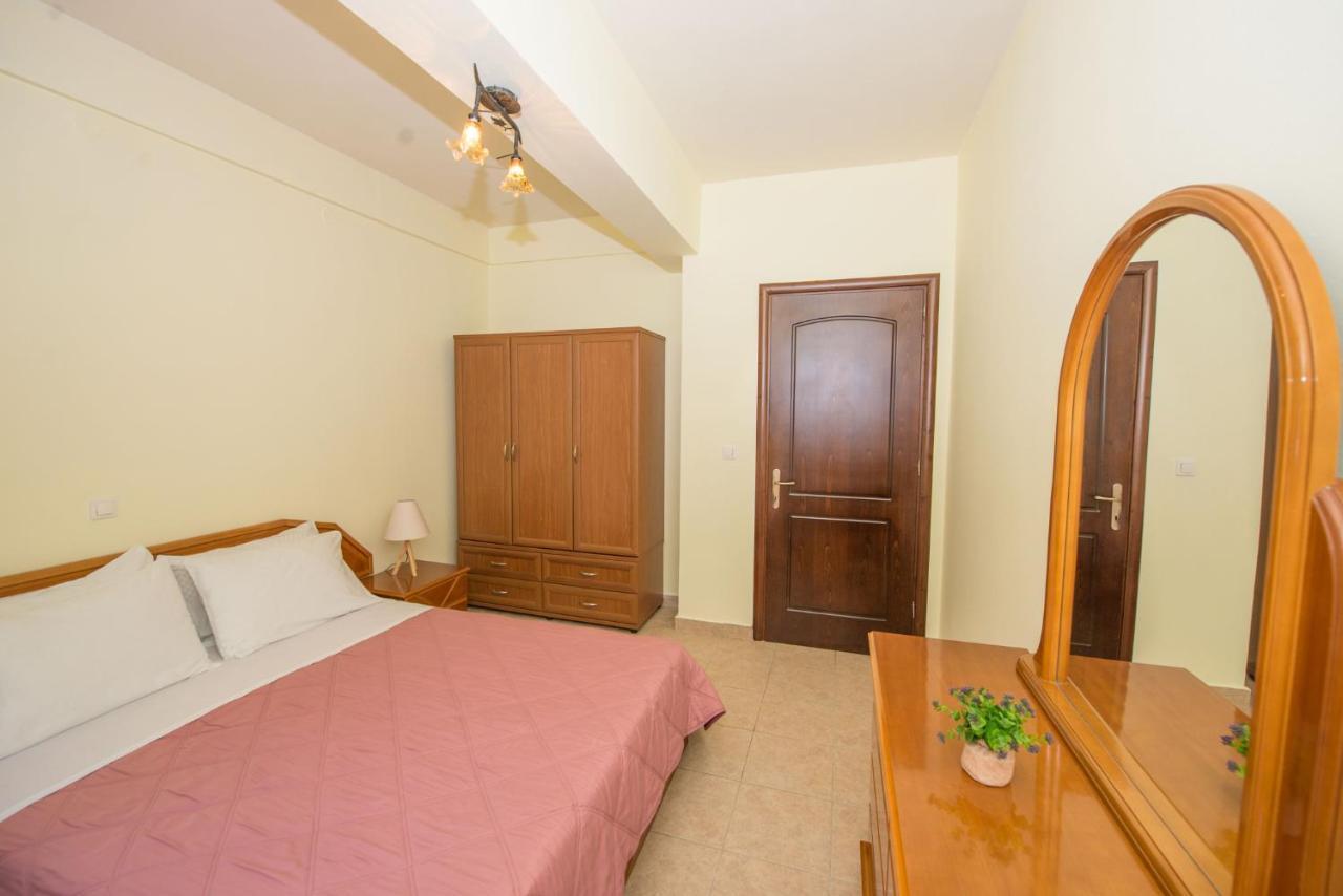 Nicoles Houses Ариллас Экстерьер фото
